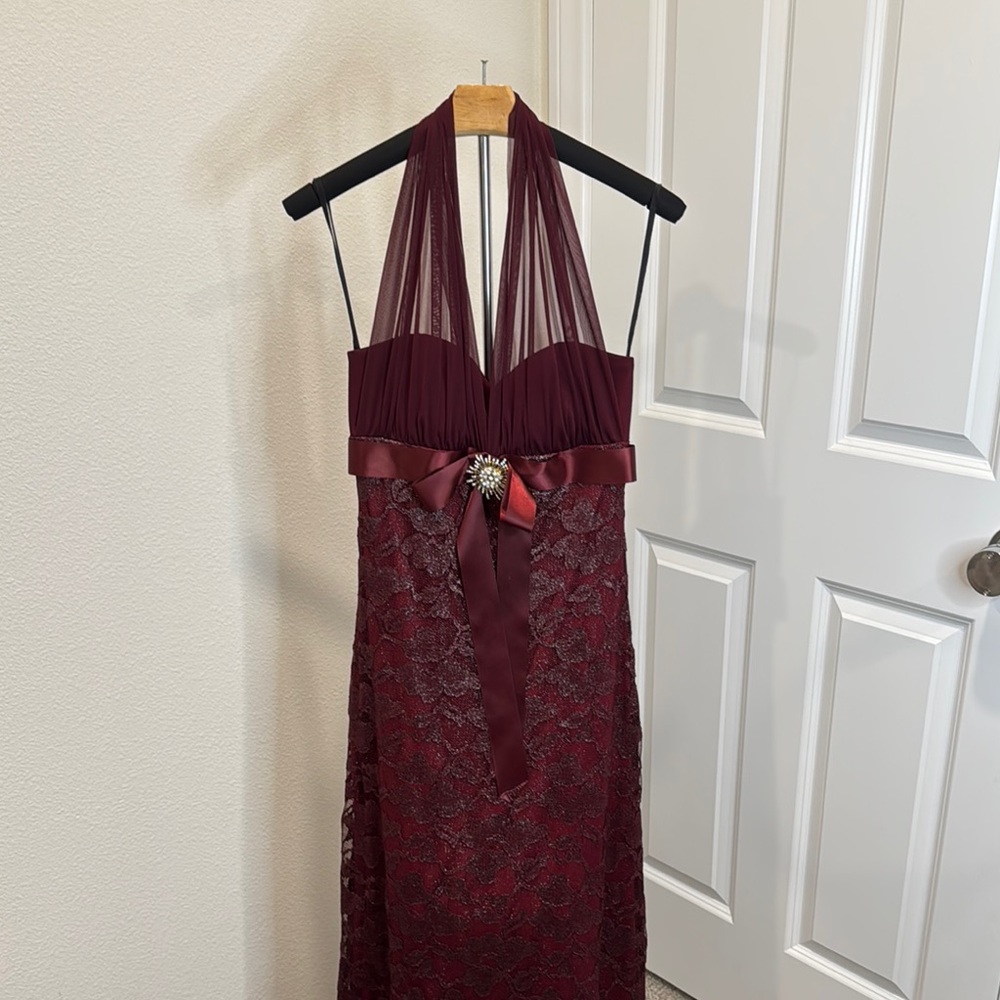 Elegant Burgundy Lace Halter Dress
